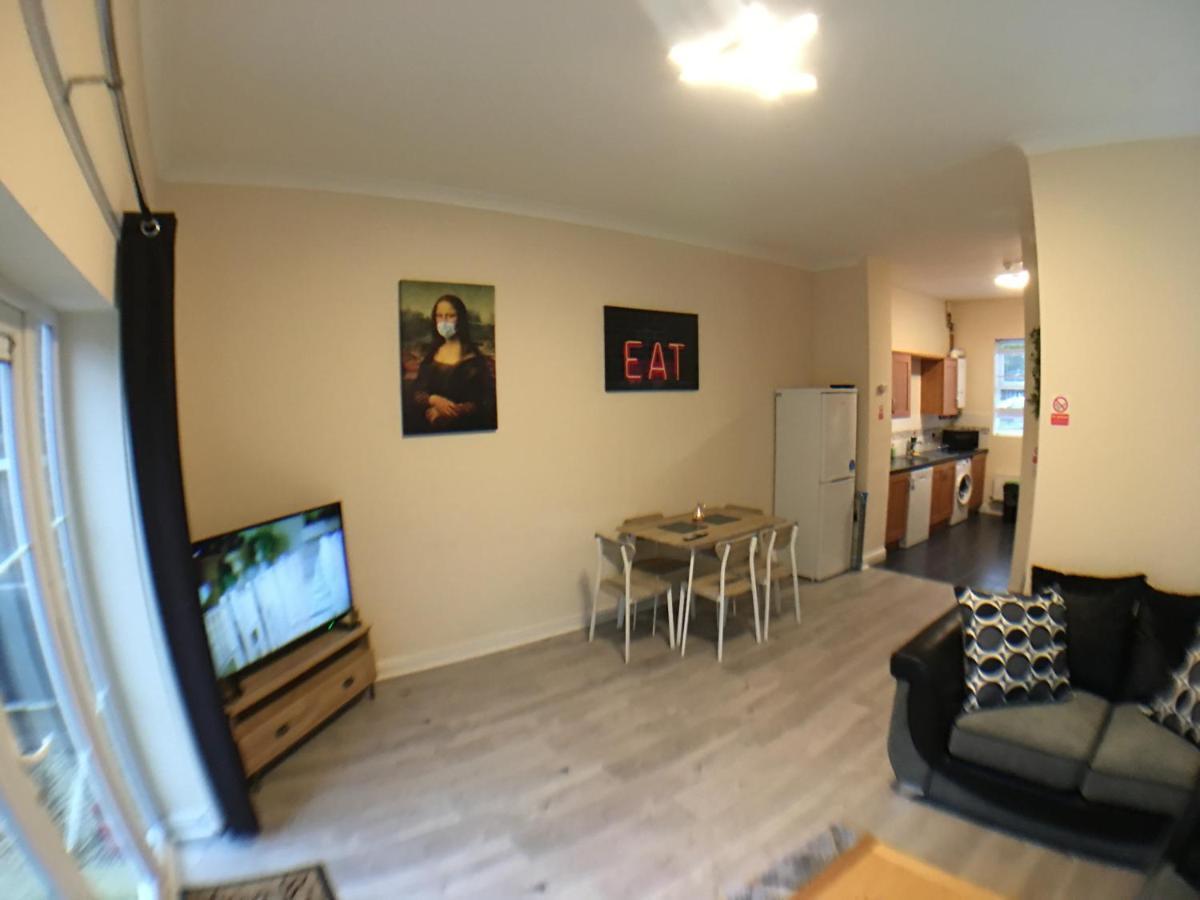 Very Large House, 6 Beds, 4 Bedrooms, 3 Bathrooms, 5 Smart Tv'S & Van Parking Boston Esterno foto